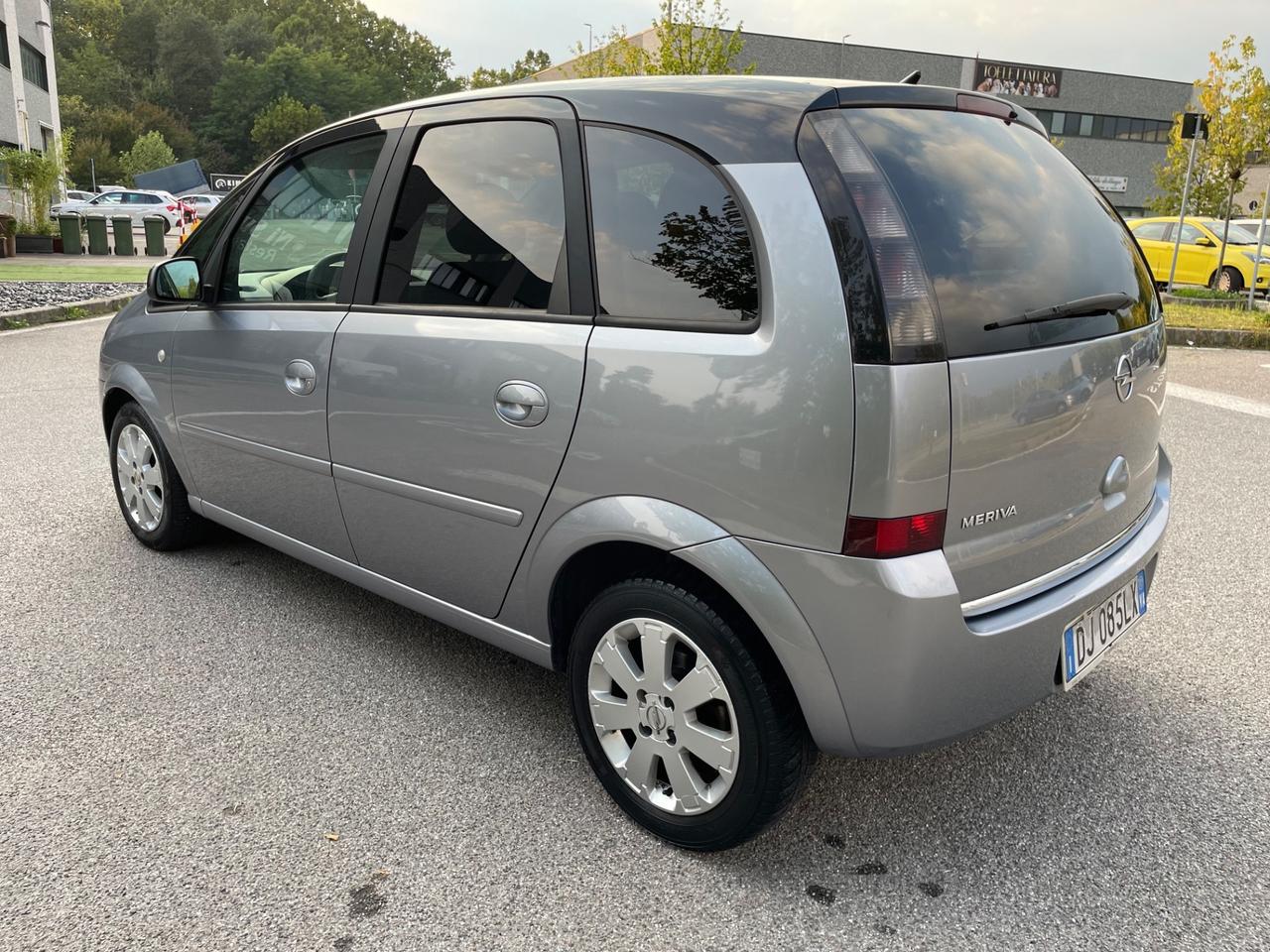 Opel Meriva 1.4 16V Cosmo *neo patentati *