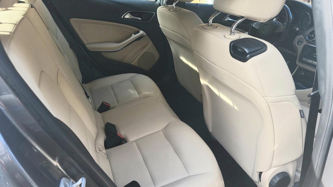 Mercedes-benz GLA 200 d Automatic Sport