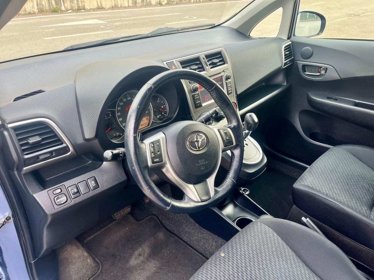 Toyota Verso-S 1.4D 2012 96.000km cambio automatico