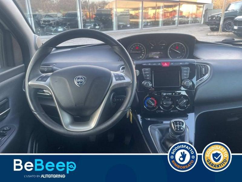 Lancia Ypsilon 1.2 GOLD 69CV MY16