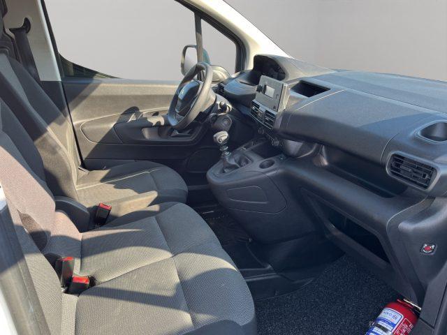PEUGEOT Partner 100CV ALLESTITO 3 POSTI