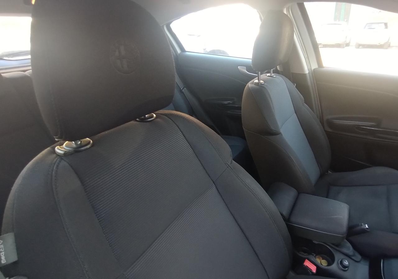 Alfa Romeo Giulietta 1.6 JTDm-2 105 CV NEOPATENTATI