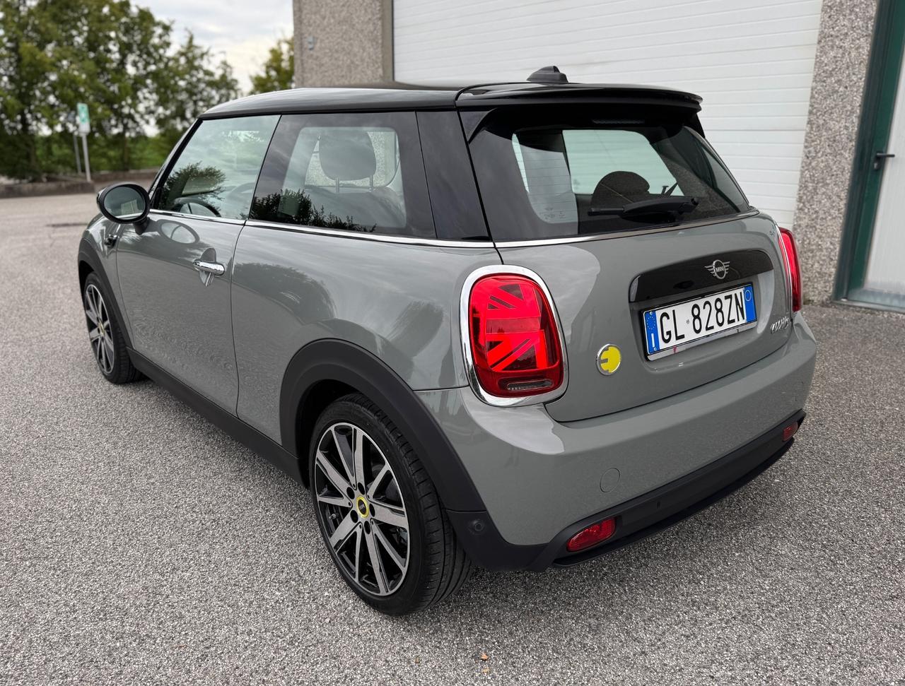 Mini Full Electric Cooper SE Camden Edition