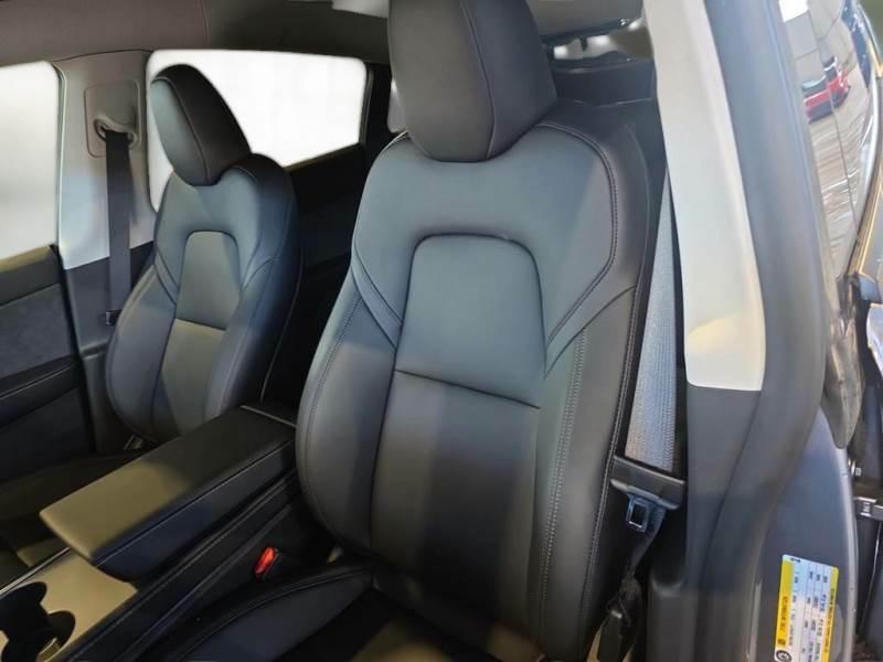 TESLA MODEL Y 75 KWH PERFORMANCE DUAL MOTOR 4WD AUT SUV