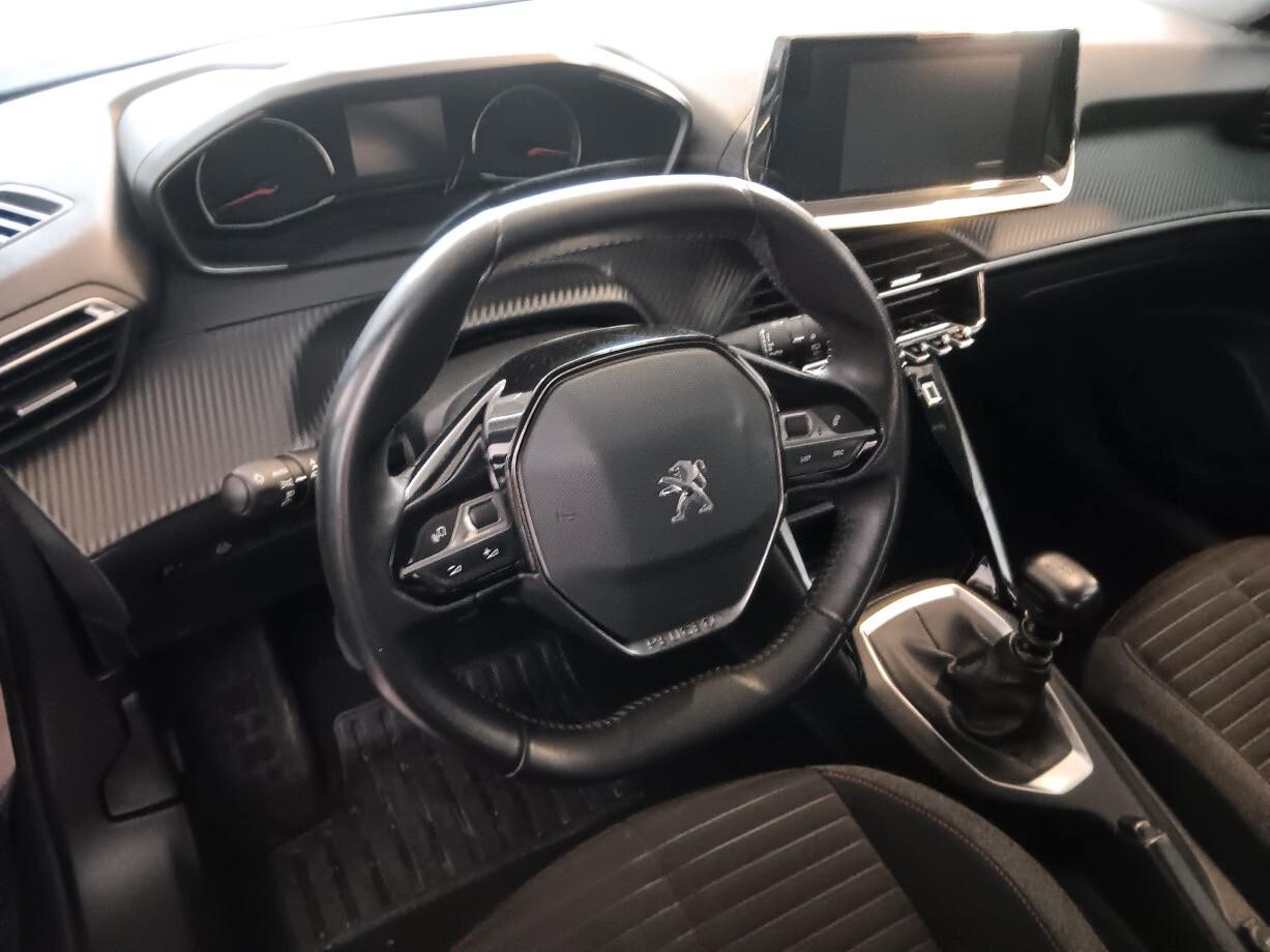 Peugeot 2008 Allure 1.2 PureTech (100 cv)