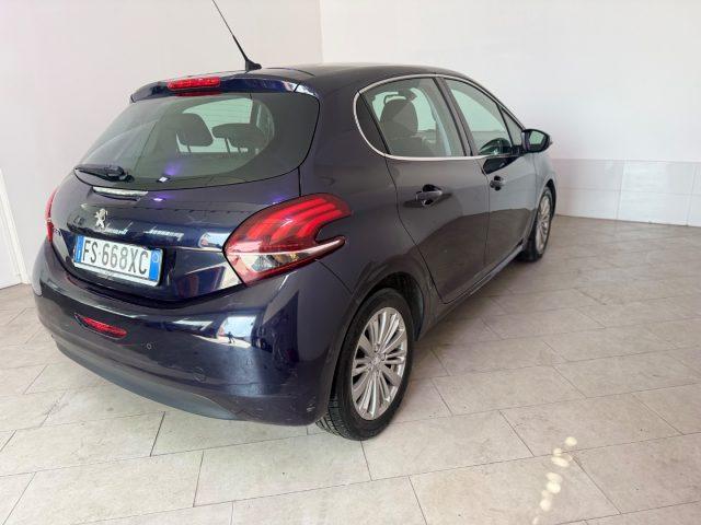 PEUGEOT 208 1° serie PureTech 82 5 porte Allure