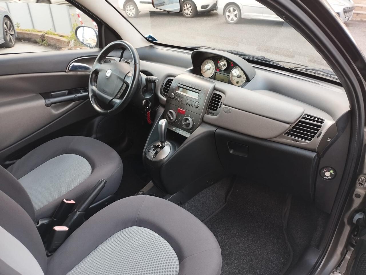 Lancia Ypsilon 1.3 Multijet 16V Argento