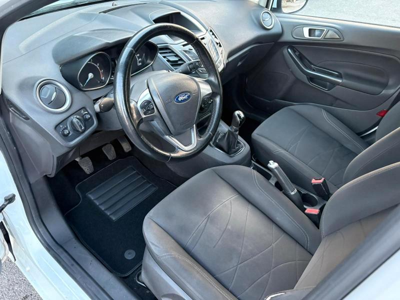 Ford Fiesta 5 Porte 1.2 BENZ 60 CV ADATTA A NEOPATENTATI