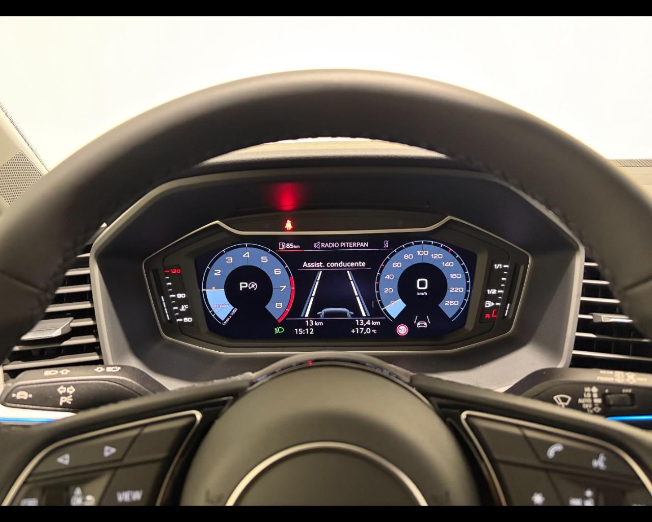 AUDI A1 SPORTBACK 30 TFSI S-TRONIC IDENTITY BLACK