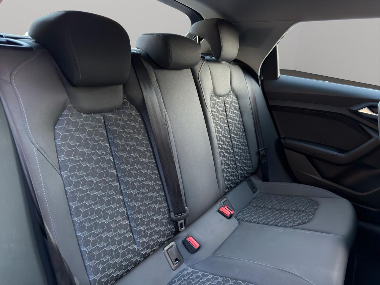 Audi A1 SPB 30 TFSI S tronic line edition