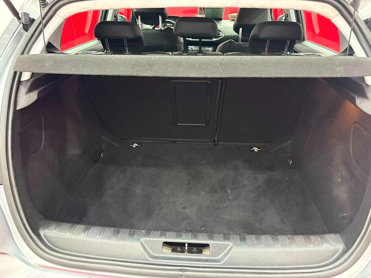 Peugeot 308 1.2 131cv Turbo Allure - 2014