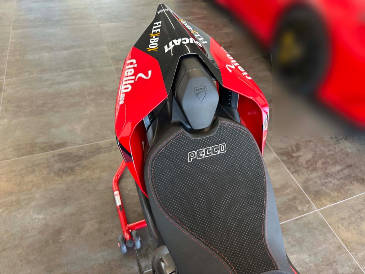Ducati Panigale V4 BAGNAIA 2022 World Champion Replica - n. 37 di 260