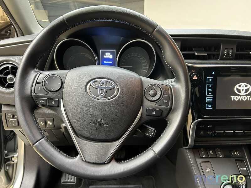 Toyota Auris 1.8 hybrid Lounge cvt