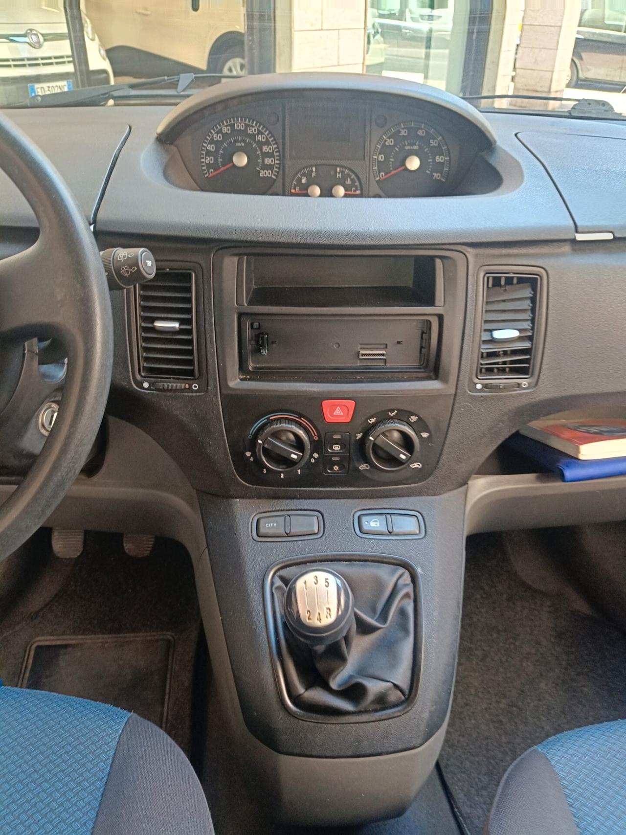 FIAT IDEA 1.3 MJT DIESEL 70 CV-Solo 152000KM-Euro 3990-