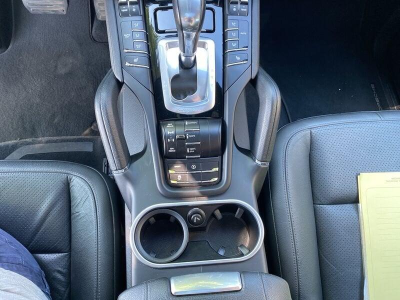 Porsche Cayenne 3.0 Diesel 250 CV