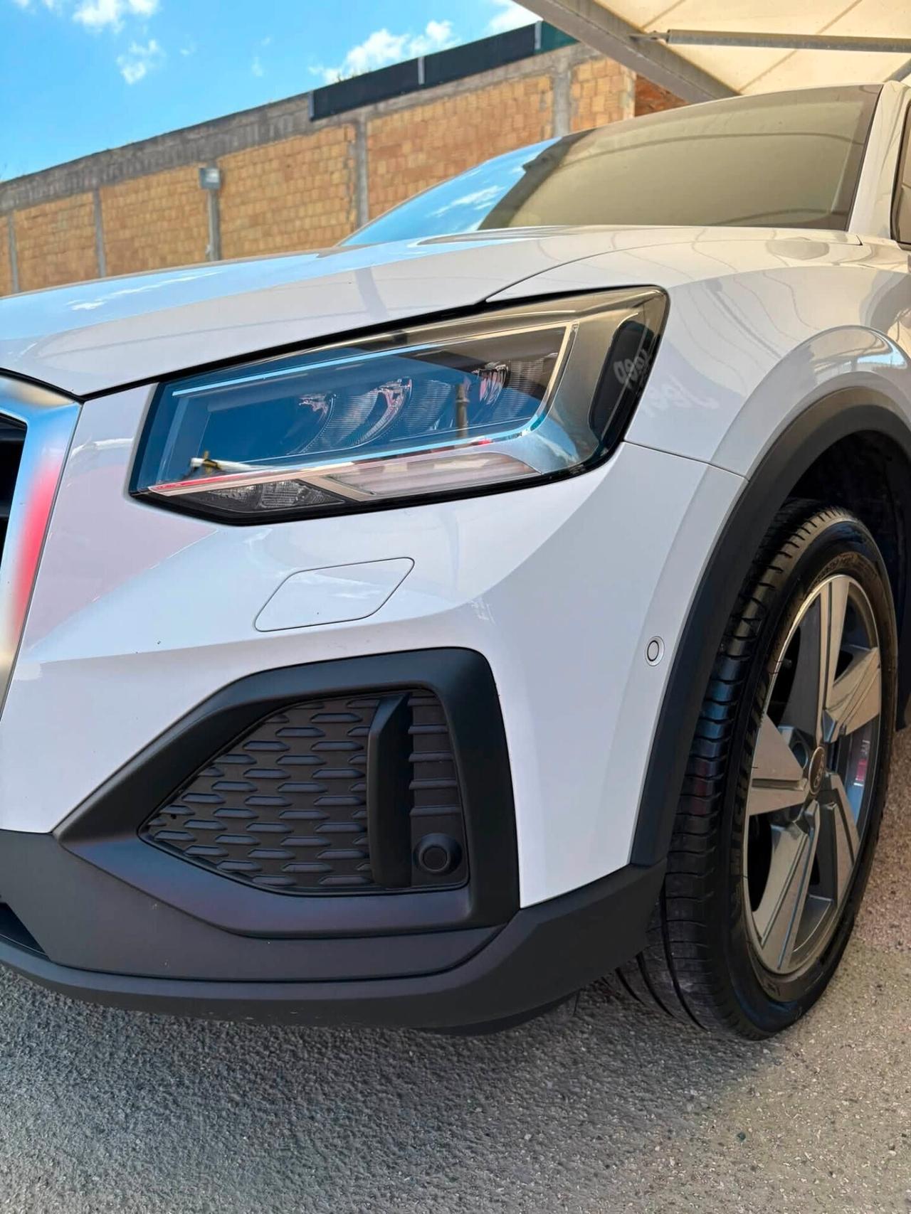 Audi Q2 30 TDI S tronic Business Advanced