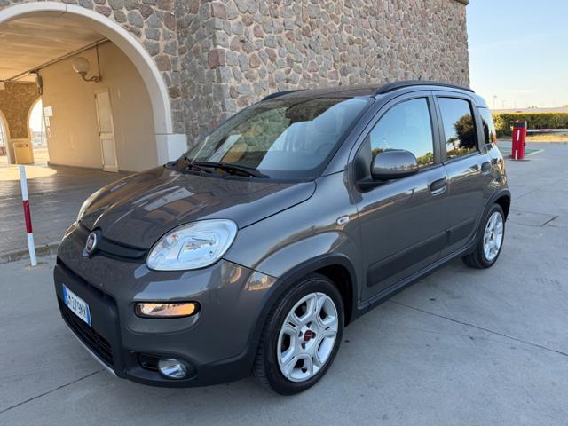 FIAT Panda 1.0 HYBRID CITY LIFE+CLIMATRONIC+SCHERMO+5POSTI