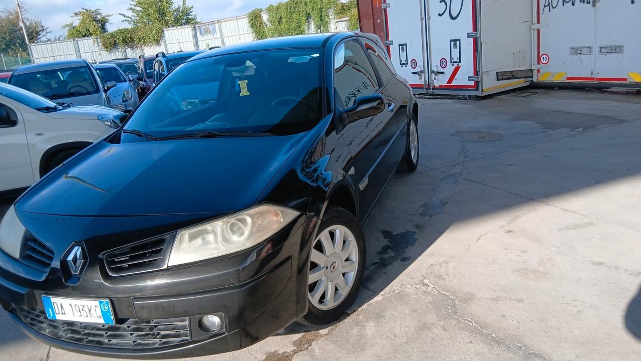 Renault Megane Mégane 1.5 dCi/105CV 3 porte Luxe