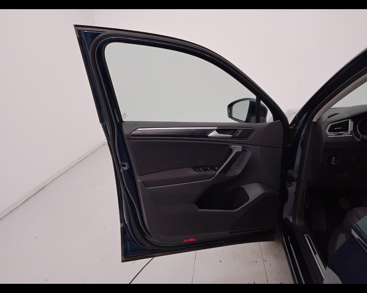 VOLKSWAGEN Tiguan II 2021 - Tiguan 2.0 tdi Life 122cv