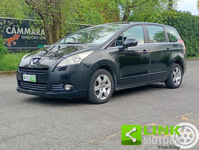 PEUGEOT 5008 1.6 HDi 110CV Tecno
