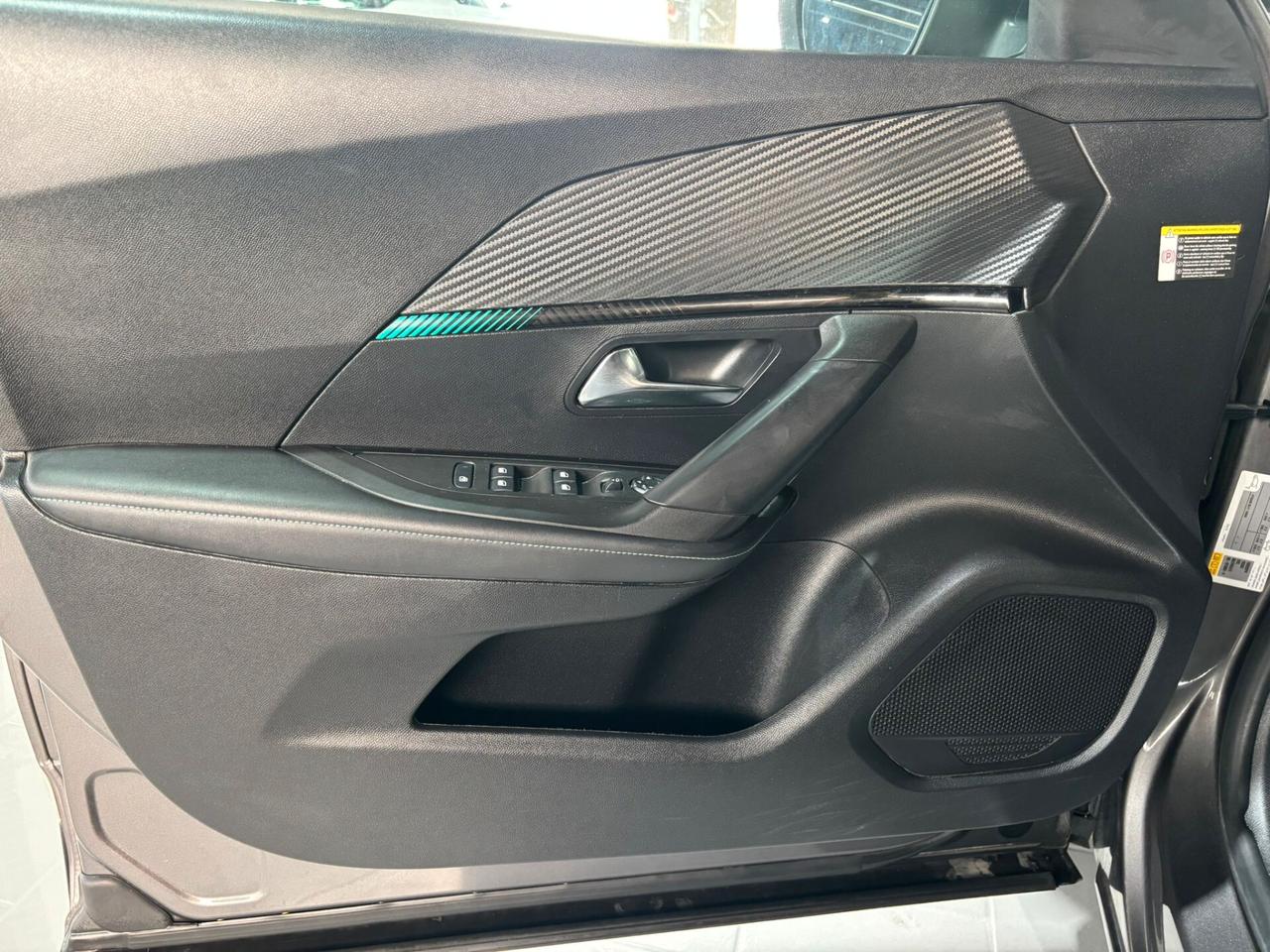 Peugeot 2008 PureTech 100 S&S Allure Pack