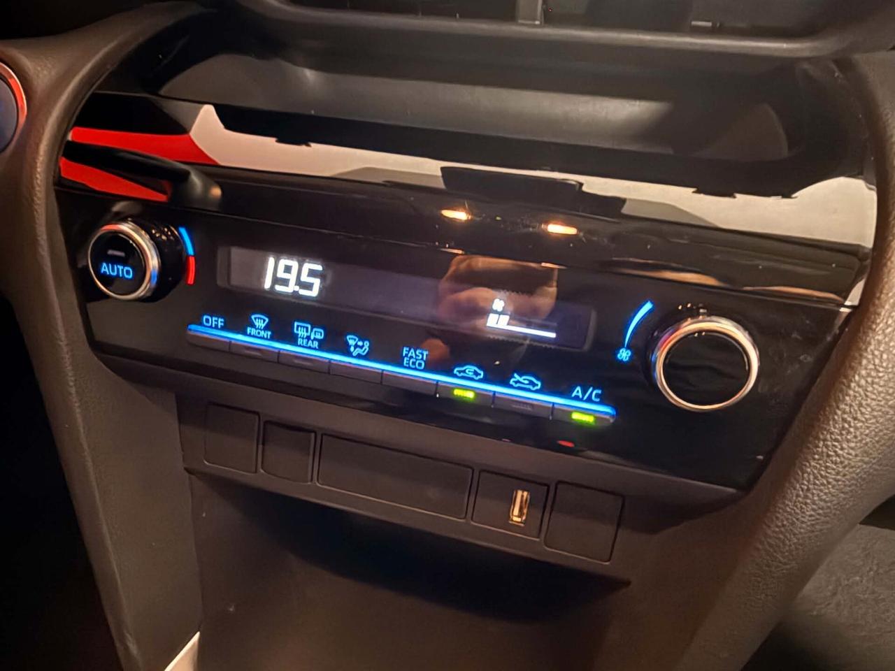Toyota Yaris Cross 1.5 Hybrid 5p. E-CVT Business