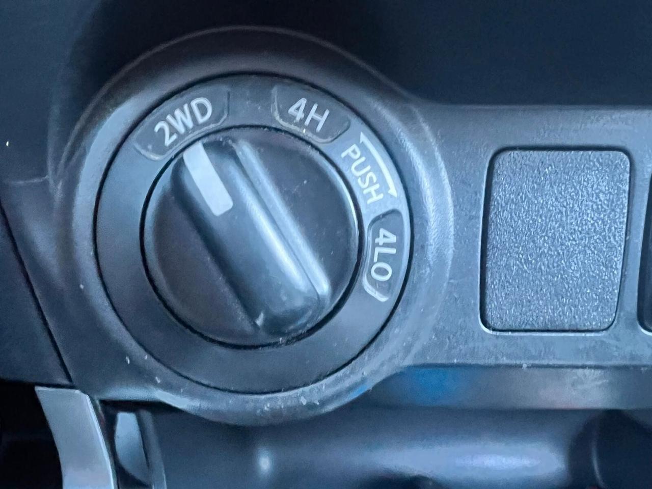 RENAULT ALASKAN 2-3 DCI 190CV AUT 4WD E6