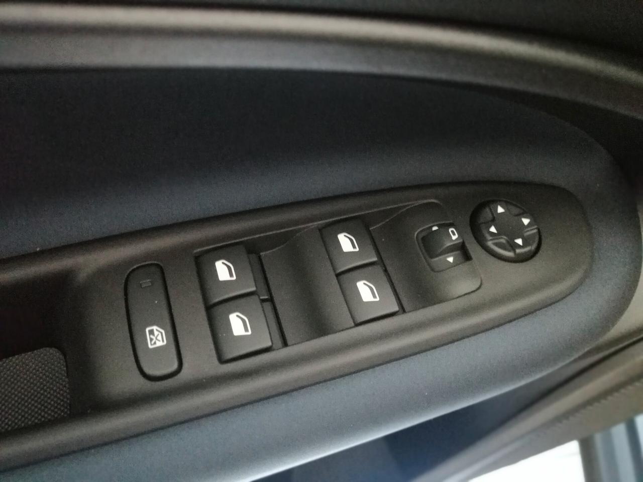 Alfa Romeo Junior 1.2 136 CV Hybrid eDCT6