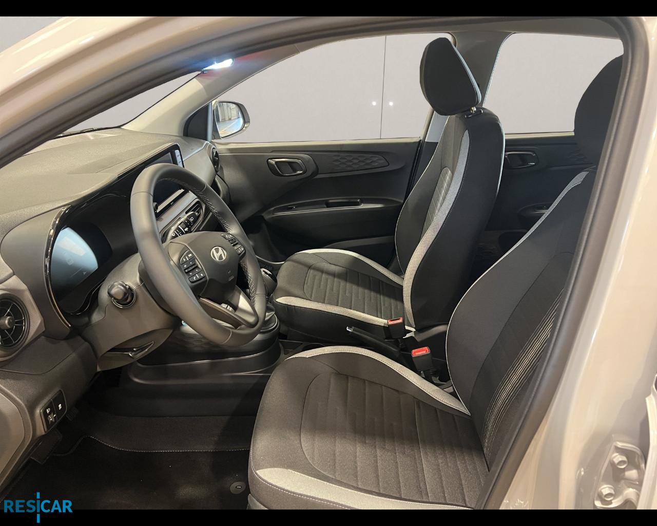 HYUNDAI I10 PE MY25 5P 1.0 AT CONNECTLINE