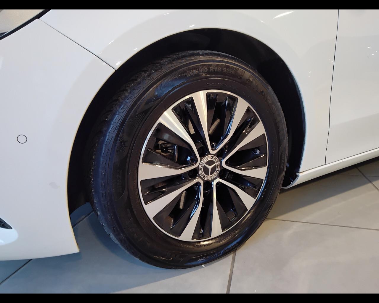 Mercedes-Benz Classe B - W247 2018 - B 180 d Sport Plus auto