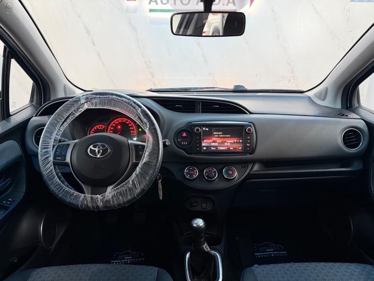 Toyota Yaris 1.0 5 porte Active