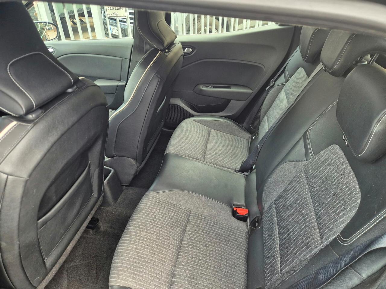 Renault Clio Full Hybrid E-Tech 140 CV 5 porte