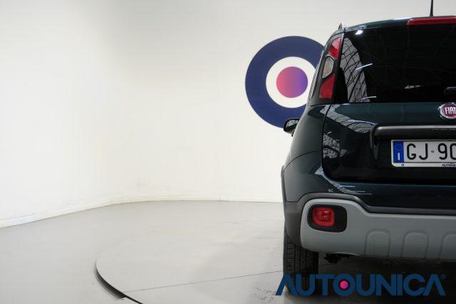 FIAT Panda CROSS 1.0 FIREFLY S&S HYBRID GARMIN NEOPATENTATI