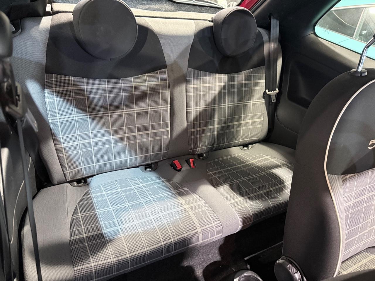 Fiat 500 1.0 Hybrid Red