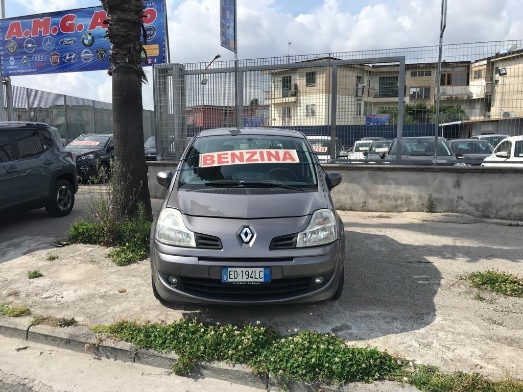 Renault Modus 1.2 16V Yahoo! 75 CV 55 KW auto pari al nuovo