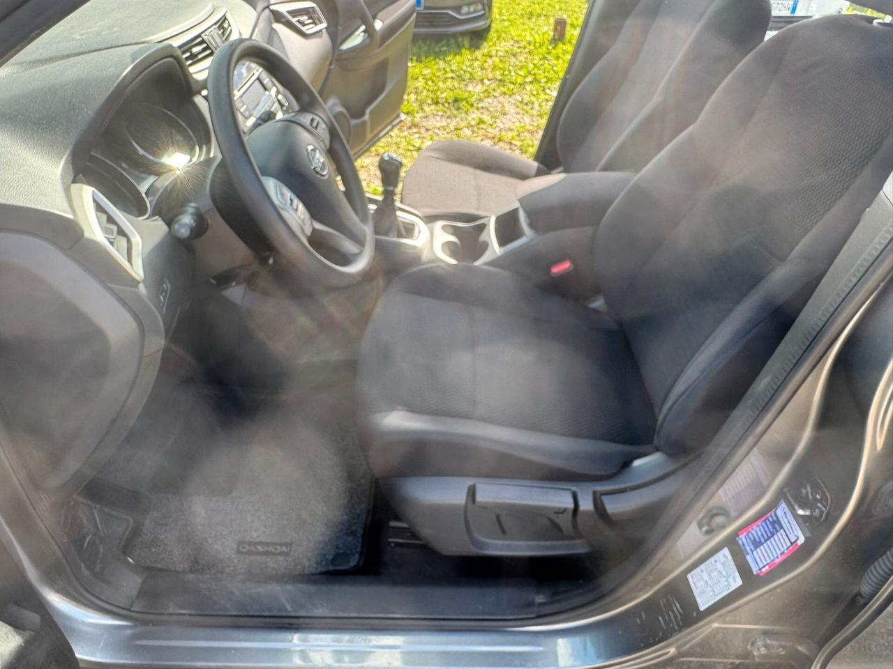 Nissan Qashqai 1.2 Benz 2014 SOLAMENTE 98.000 KM