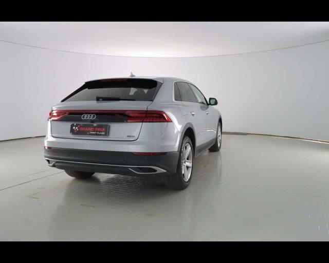 AUDI Q8 45 TDI quattro tiptronic