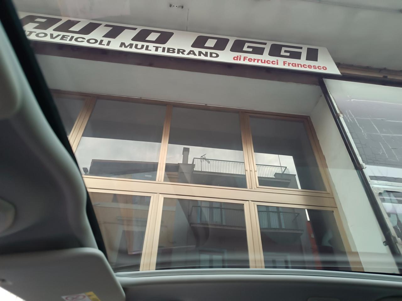 Peugeot 5008 1.6 HDi 115CV ALLURE 7 POSTI TETTO NAVI CAMERA