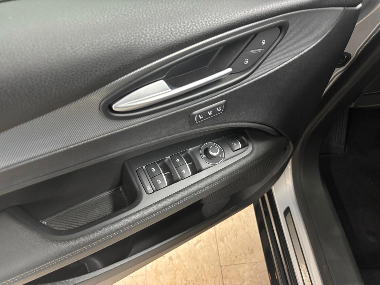 Alfa Romeo Stelvio 2.2 Turbodiesel 210 CV Veloce AT8 Q4 My24