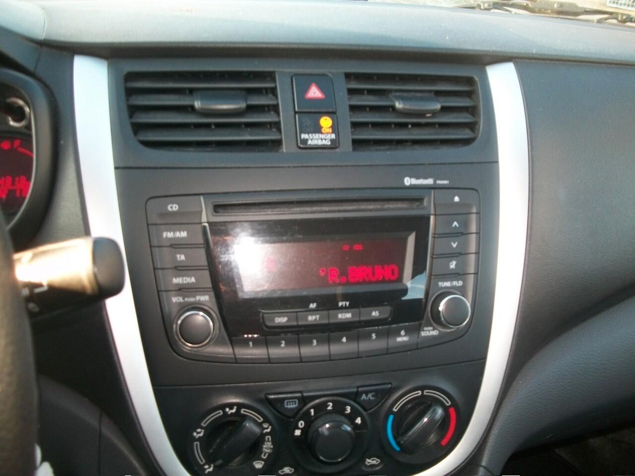 Suzuki Celerio 1.0 Easy CC 1000 EURO 06 BENZINA SI NUOVI PATENTATI KM 85518 05 PORTE GARANZIA UN ANNO IMMAT 30/07/2018 COLOR BIANCA