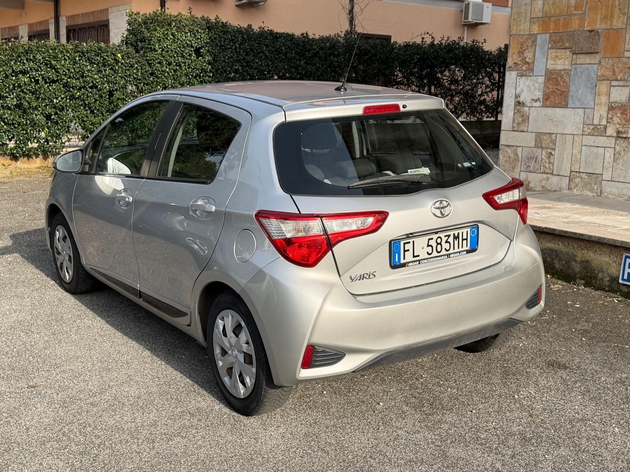 Toyota Yaris 1.0 GPL 5 porte Active