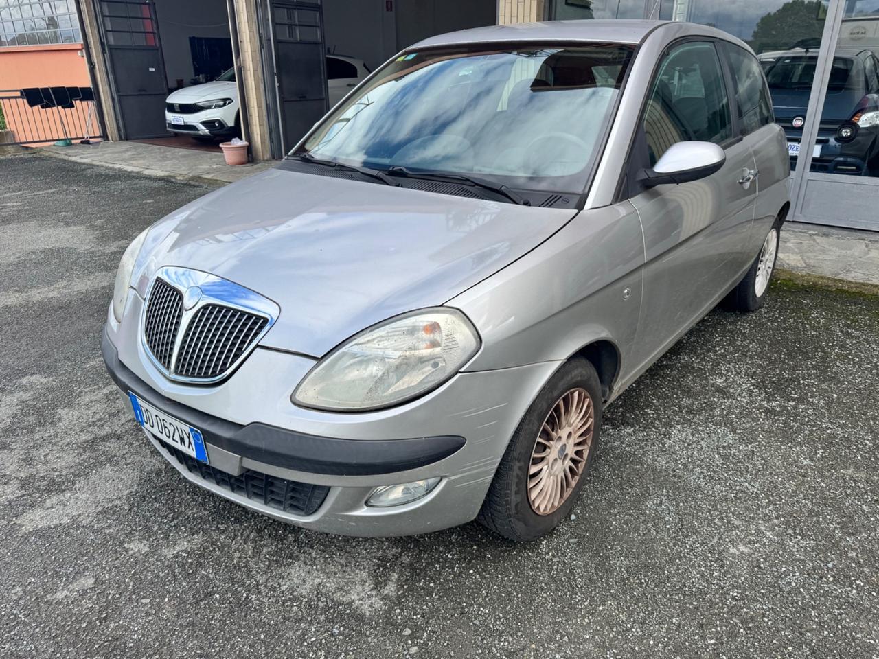Lancia Ypsilon 1.2 Argento