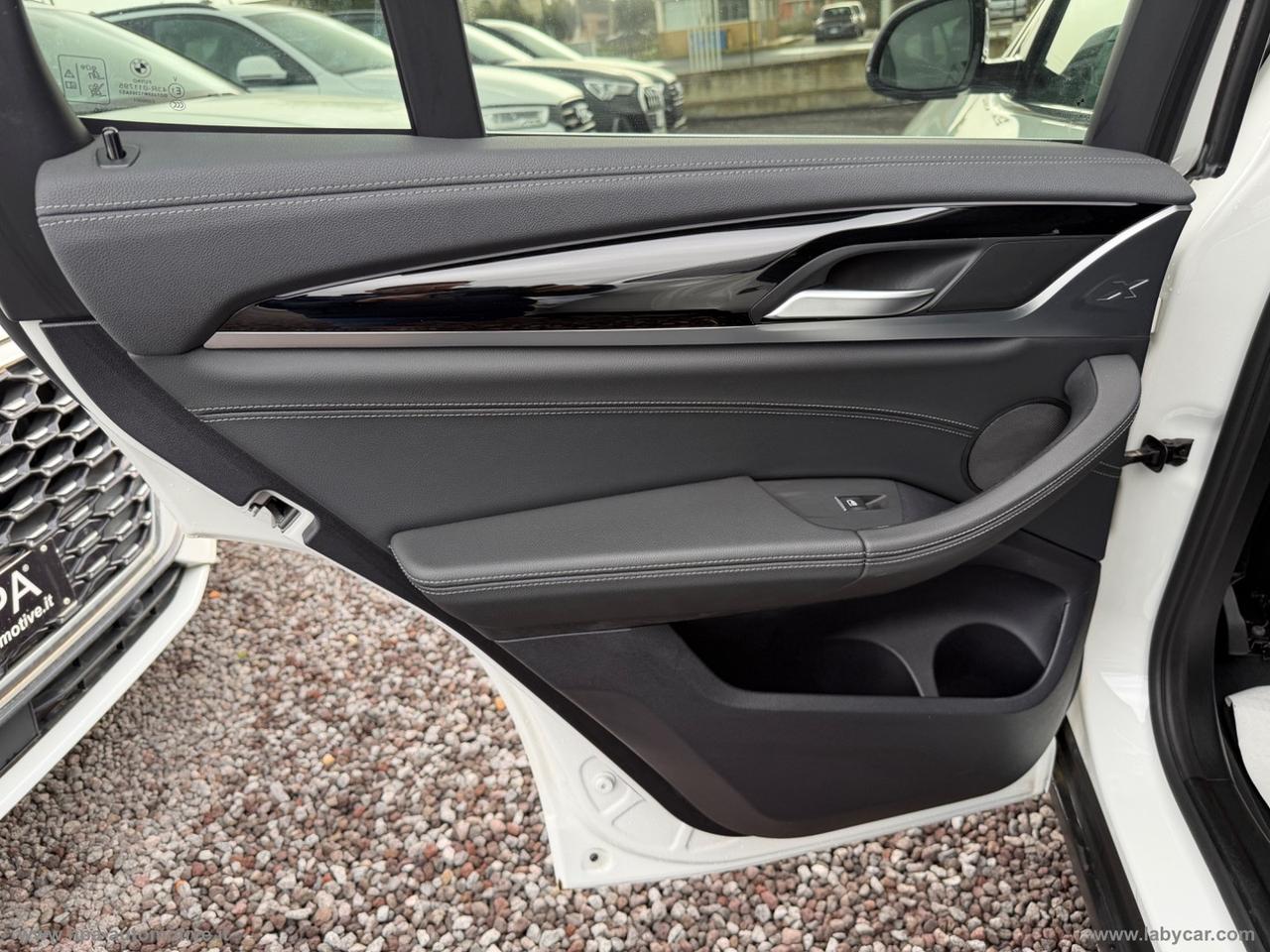 BMW X3 xDrive20d Luxury NAVI PELLE LED CERCHI 19