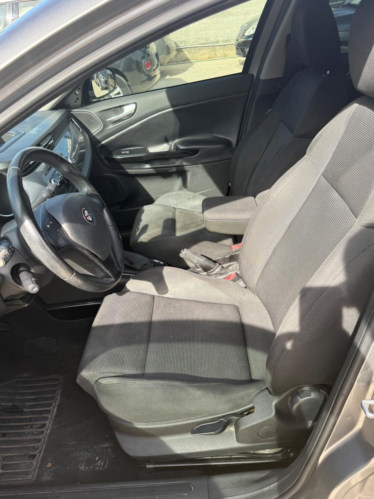 Alfa Romeo Giulietta 1.6 JTDm-2 105 CV Exclusive