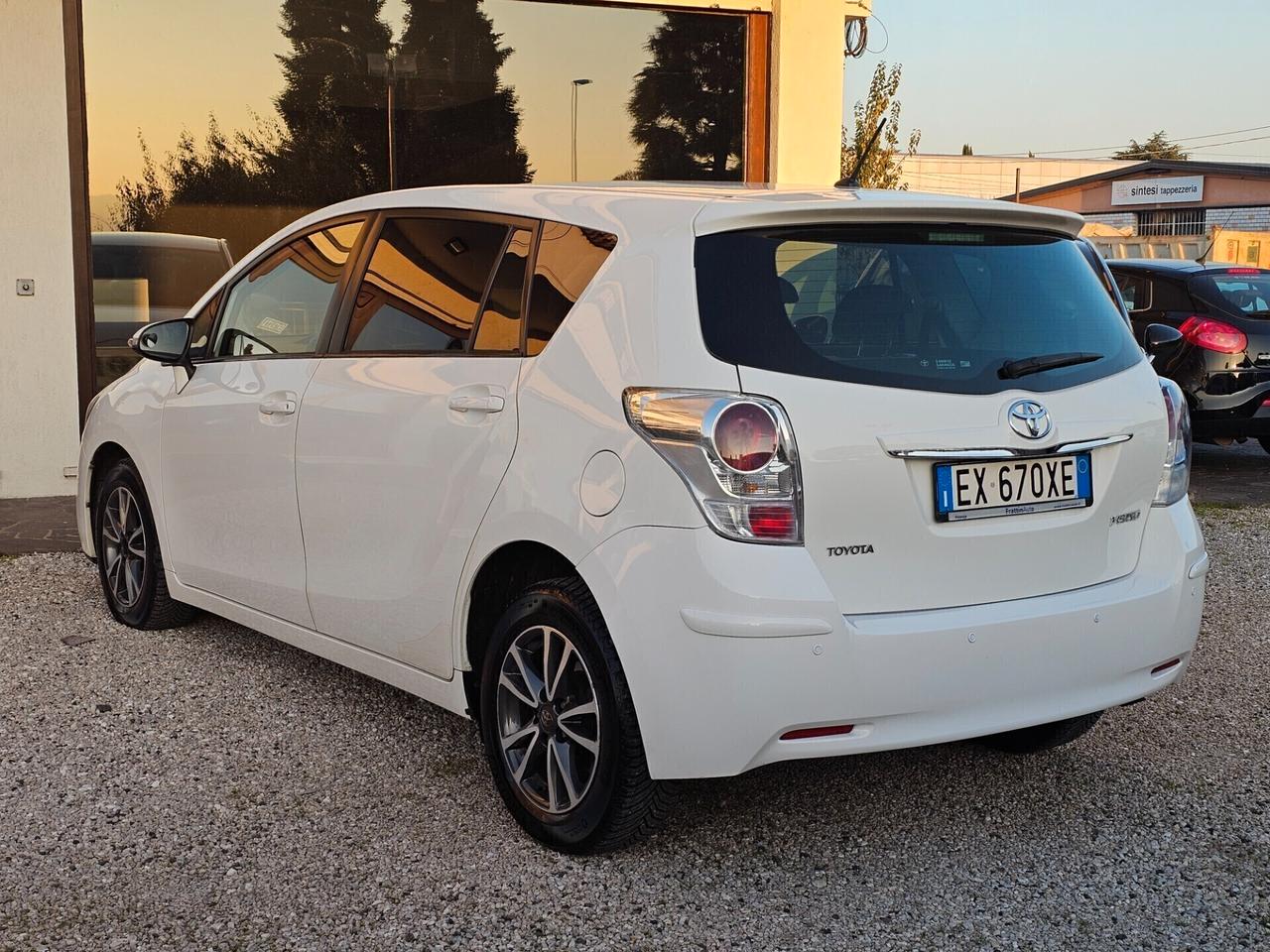 Toyota Verso 1.6 DIESEL 7 POSTI ANNO 11/2014 UNICO PROPRIETARIO