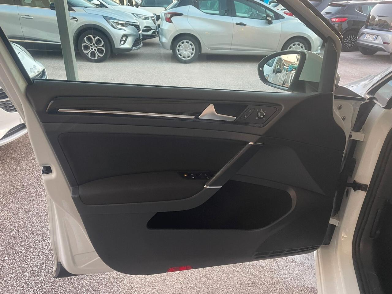 Volkswagen Golf 1.6 TDI 110 CV DSG 5p. Highline BlueMotion Technology