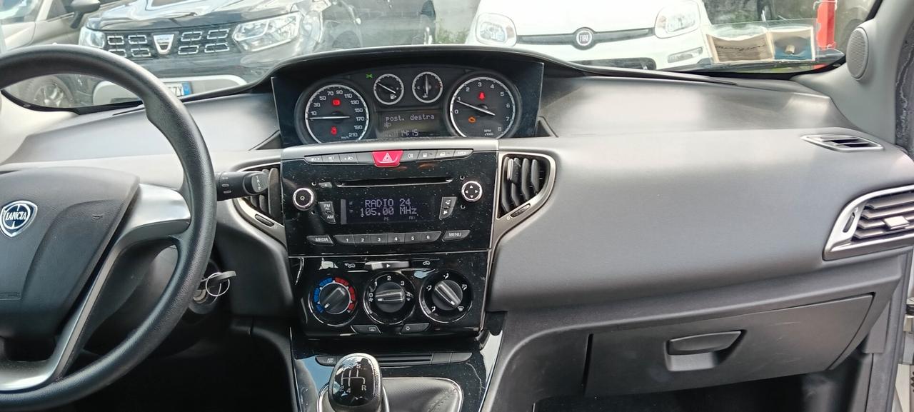 Lancia Ypsilon 1.2 69 CV 5 porte GPL Ecochic Gold