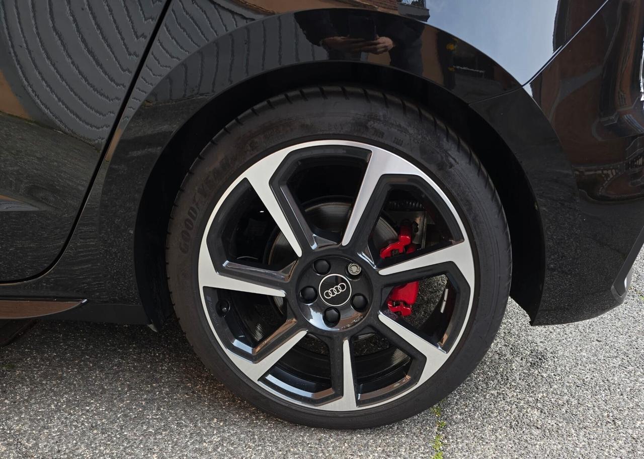 Audi A1 SPB 35 TFSI S tronic Identity Black
