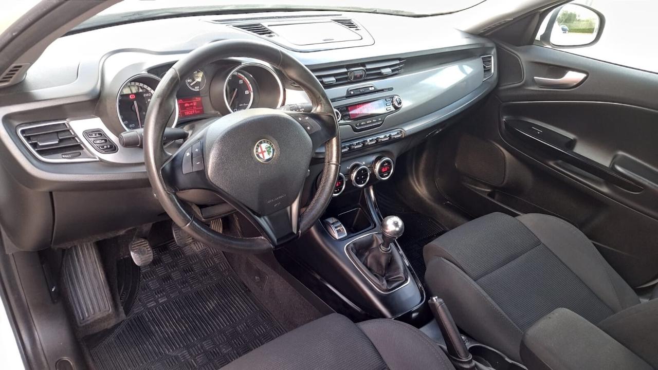 Alfa Romeo Giulietta 1.6 JTDm-2 105 CV Distinctive