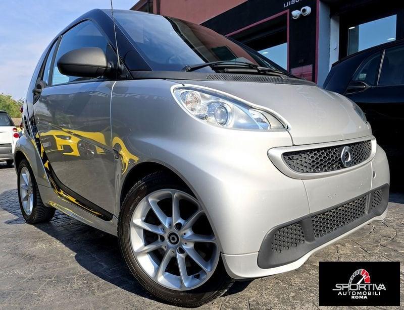 smart fortwo SERVOSTERZO PELLE NAVI UNIPRO!